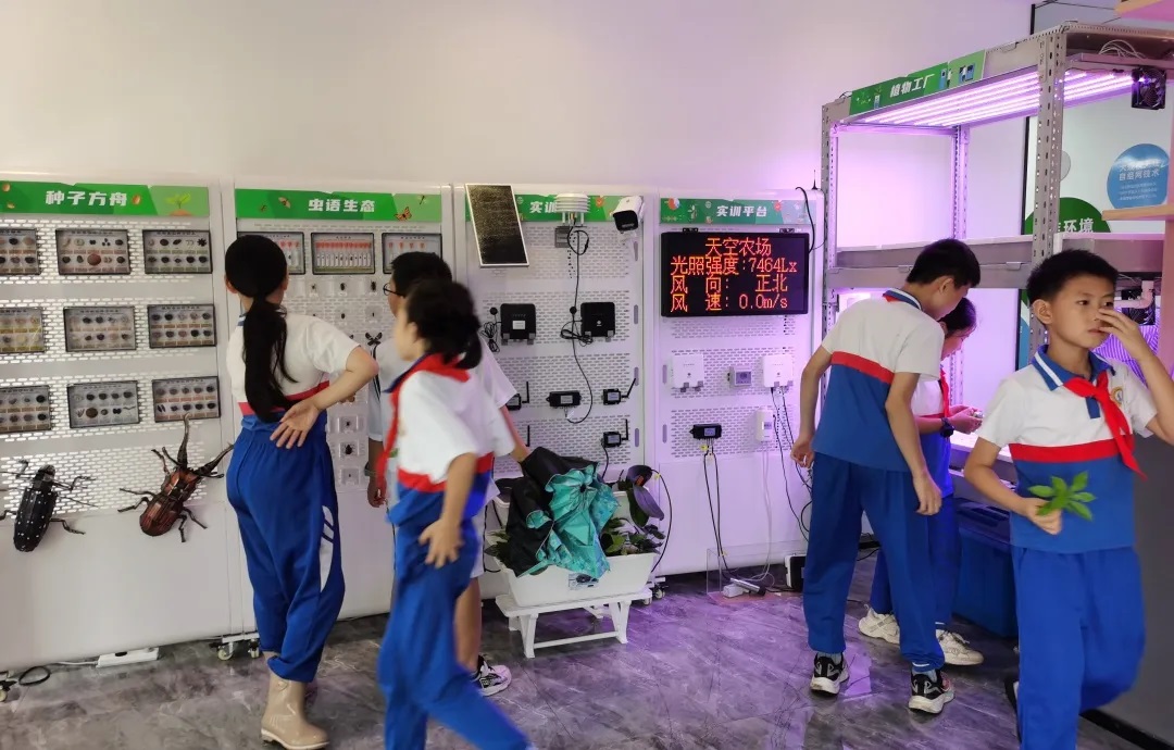 海?？萍紭s獲黃埔區(qū)“2025年優(yōu)秀科普企業(yè)”稱號2.jpg